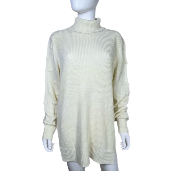 Women’s Oversized Ivory Turtleneck Tunic Sweater - Picture 1 of 7